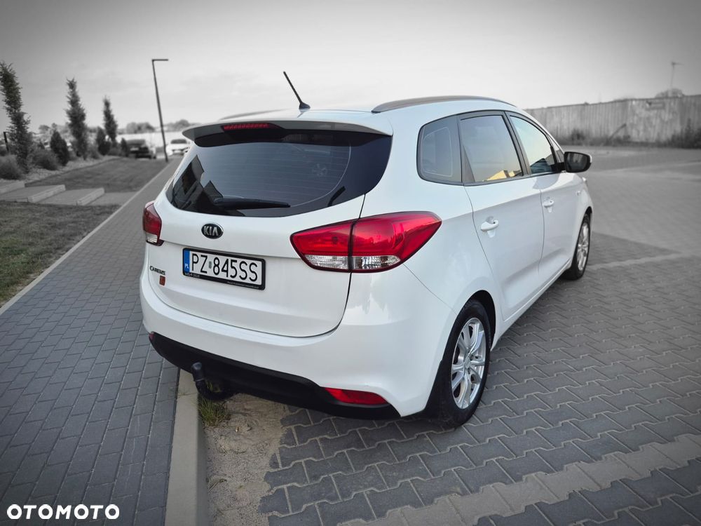 Kia Carens 1.6 GDI M EU6 - 8
