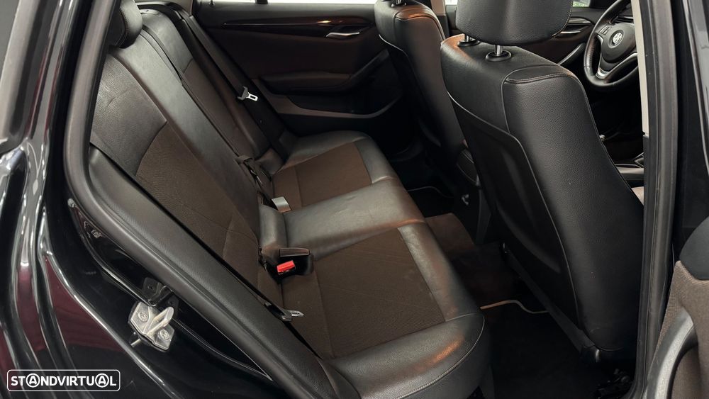 BMW X1 16 d sDrive Line Sport - 9