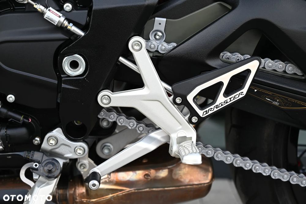 MV AGUSTA Brutale - 19