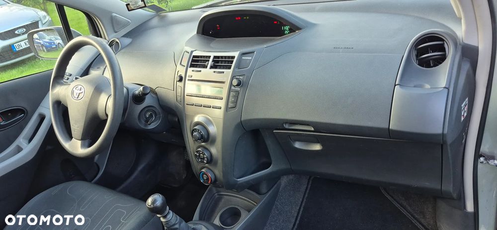 Toyota Yaris 1.33 Luna Start - 12