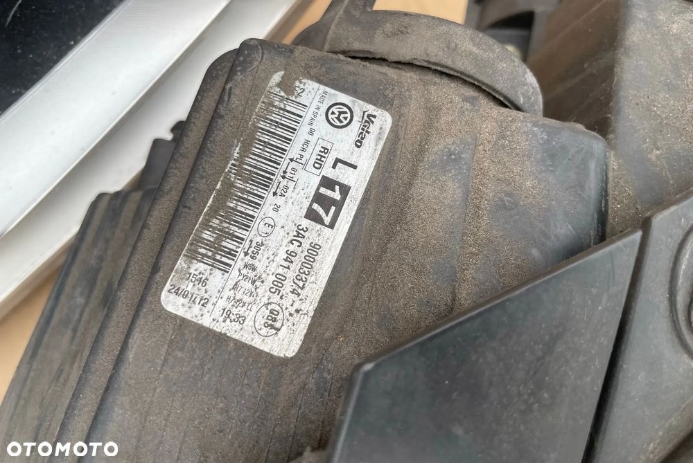 VW Passat B7 3AA reflektor prawy lewy lampa przód anglik UK - 4