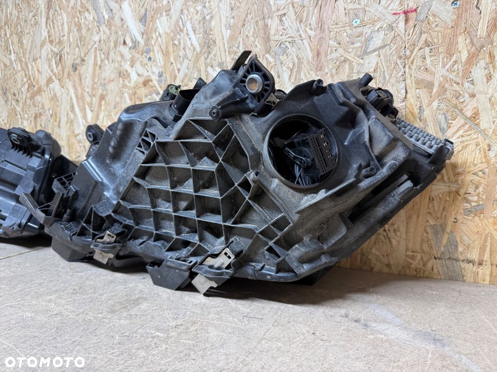SKODA OCTAVIA IV LEWA PRAWA LAMPA PRZÓD 5E4941036 5E4941035 LIFT FULL LED - 5