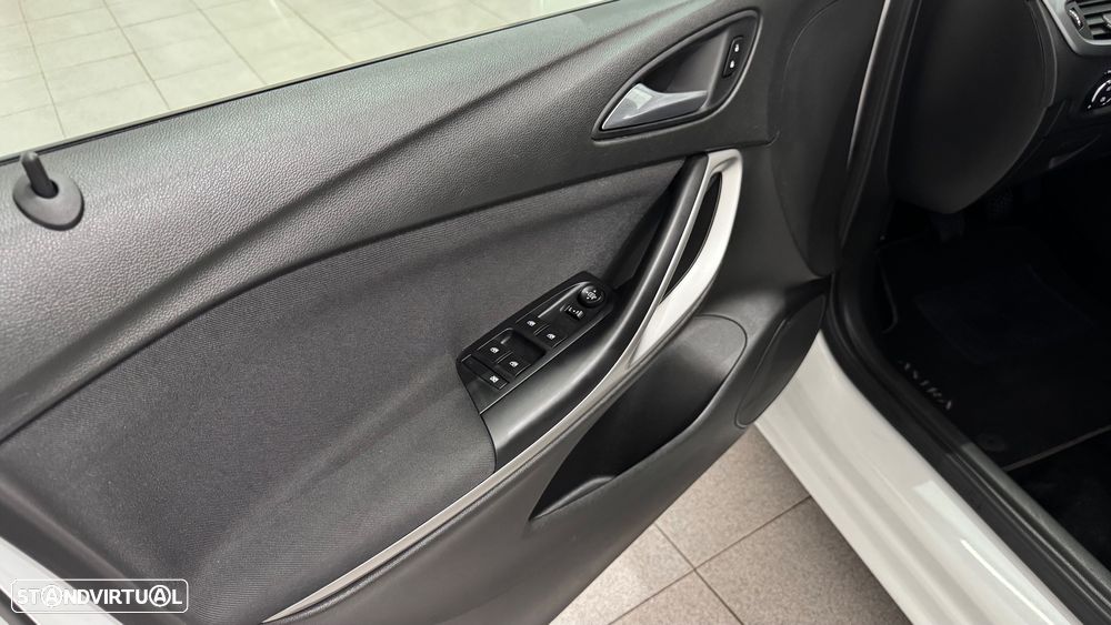 Opel Astra 1.5 D Design & Tech S/S - 26