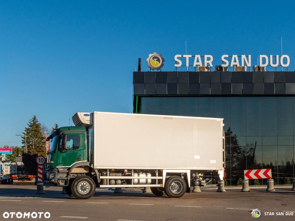 Mercedes-Benz AROCS 1830 4x4 chłodnia kamper - 7