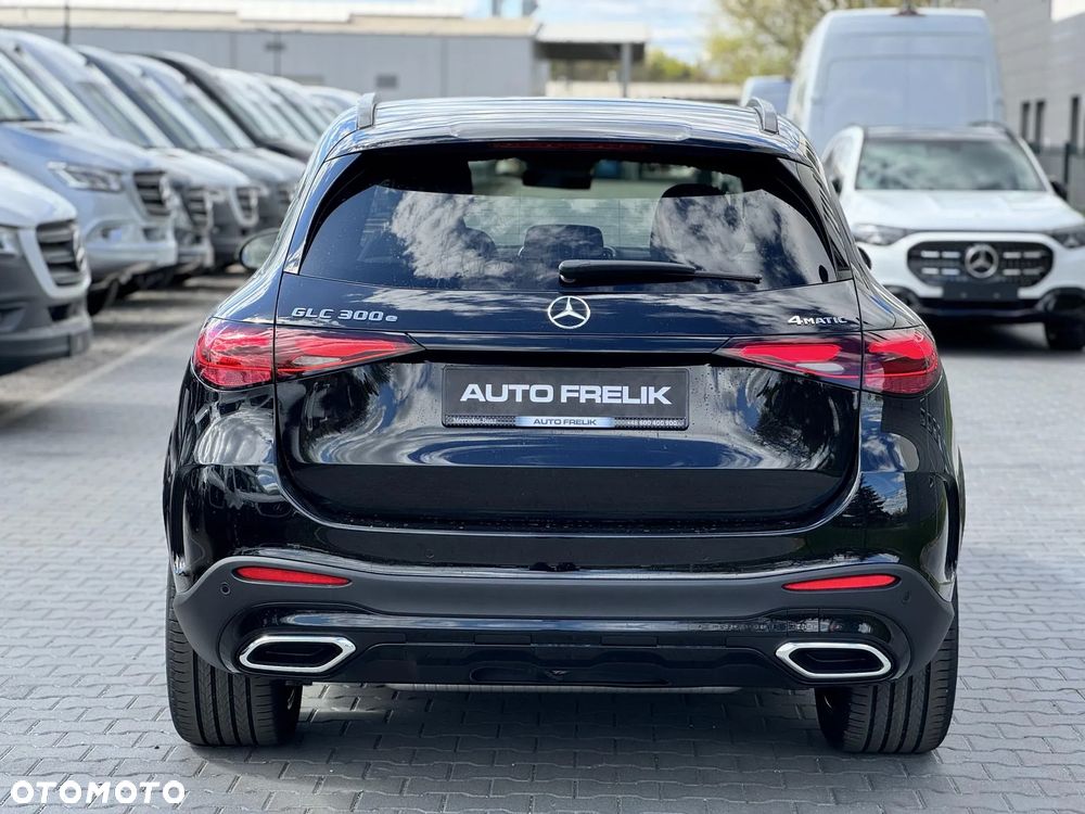 Mercedes-Benz GLC 300 e PHEV 4-Matic AMG Line - 8
