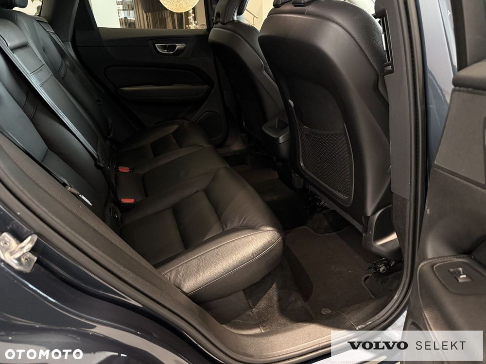 Volvo XC 60 - 30