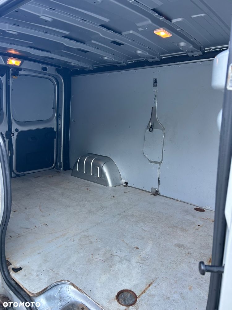 Opel Vivaro Long - 7