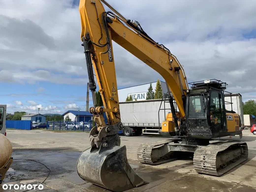 JCB JS220LC - 3