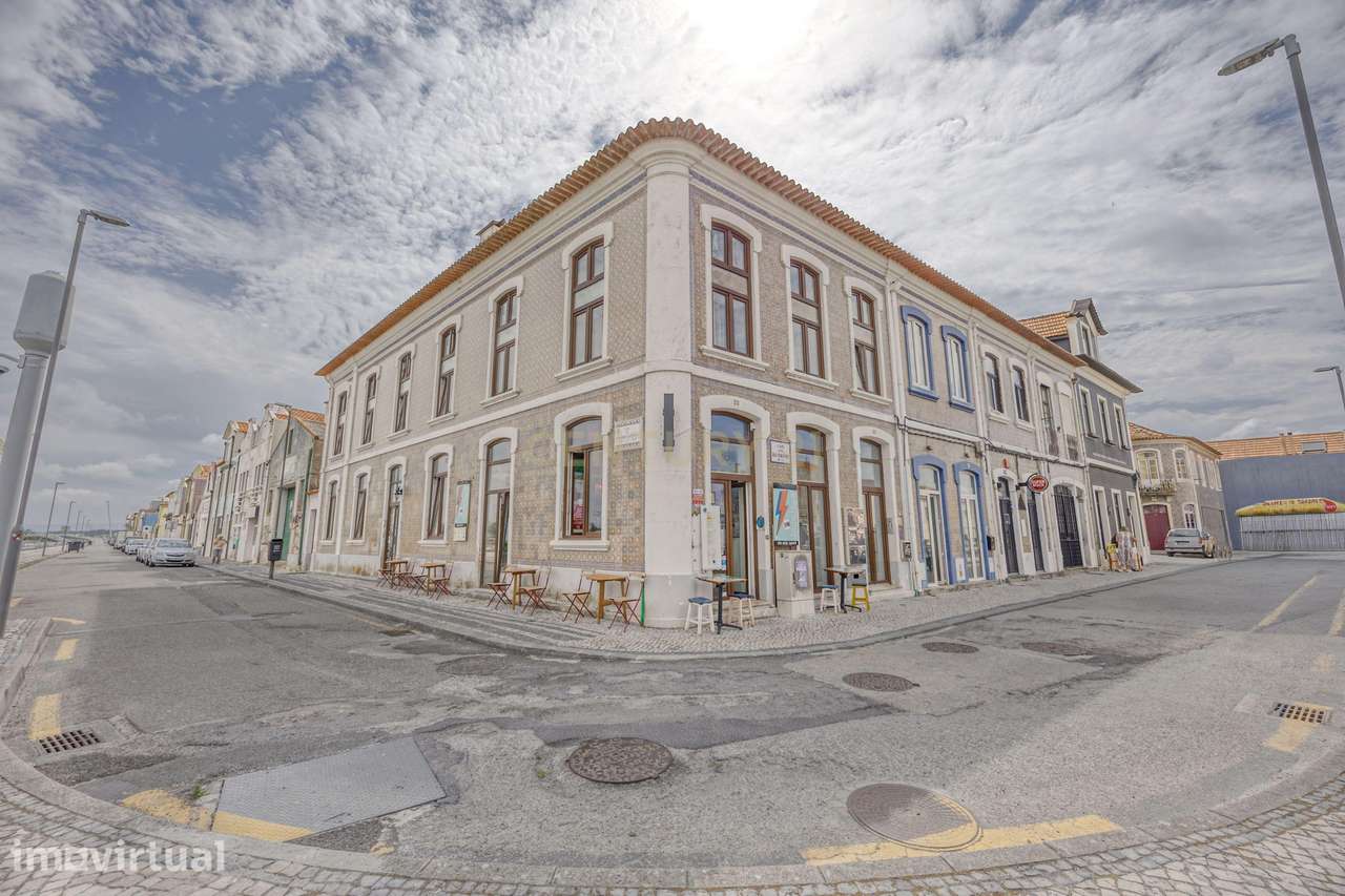 Trespasse de Restaurante Bar na zona histórica de Aveiro - Grande imagem: 2/27