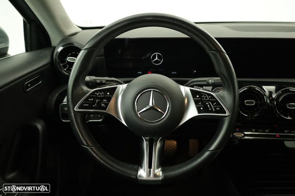 Mercedes-Benz A 200 Standard - 15