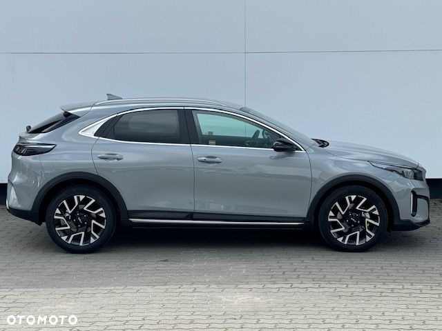 Kia XCeed 1.6 T-GDI Tribute DCT - 3