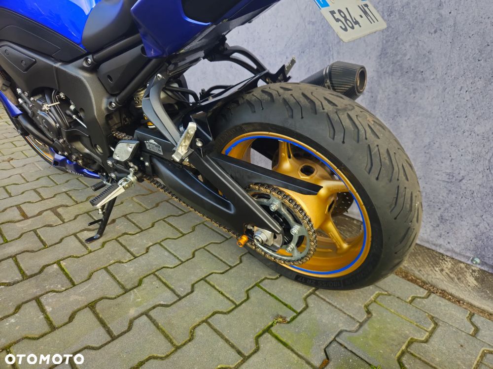 Yamaha FZ8 - 14