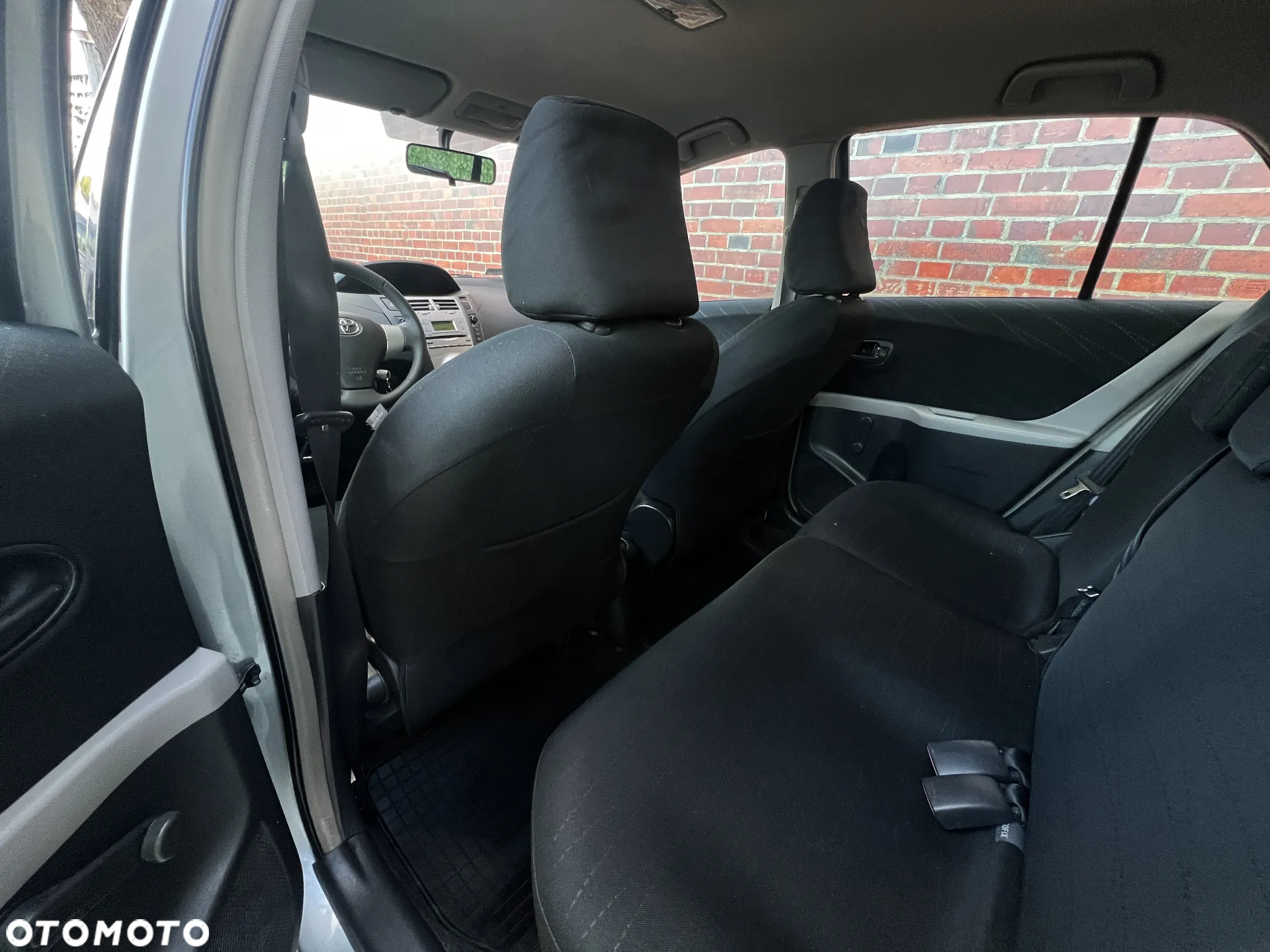 Toyota Yaris - 11