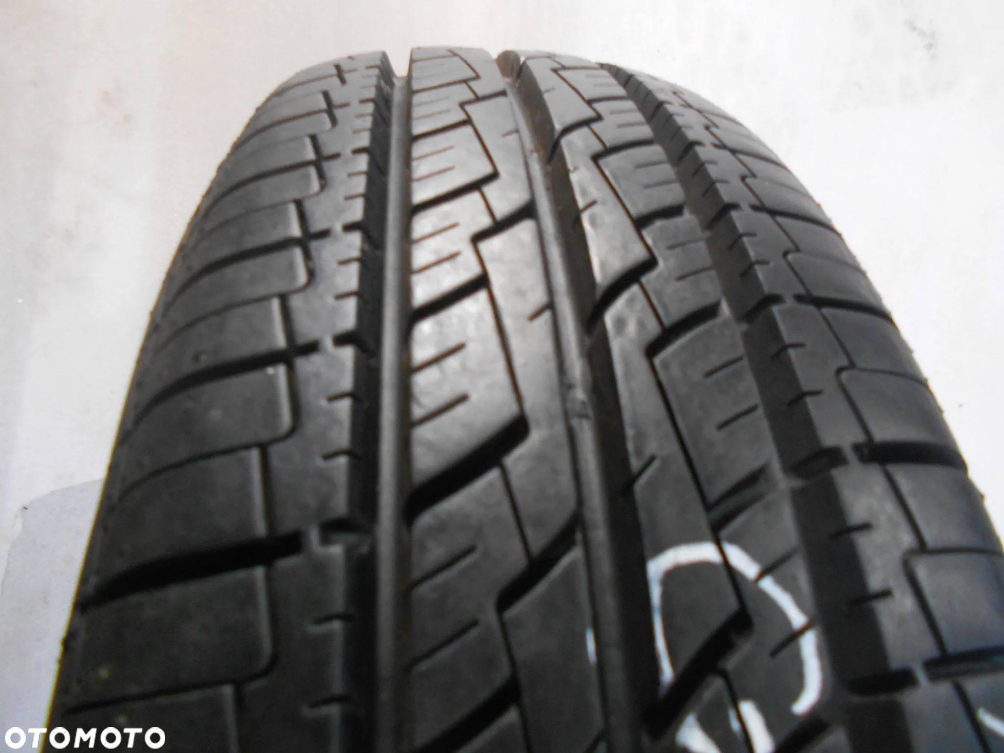 OPONA POJEDYNKA 185R14C GISLAVED  COM SPEED DOT 5018 9MM - 2