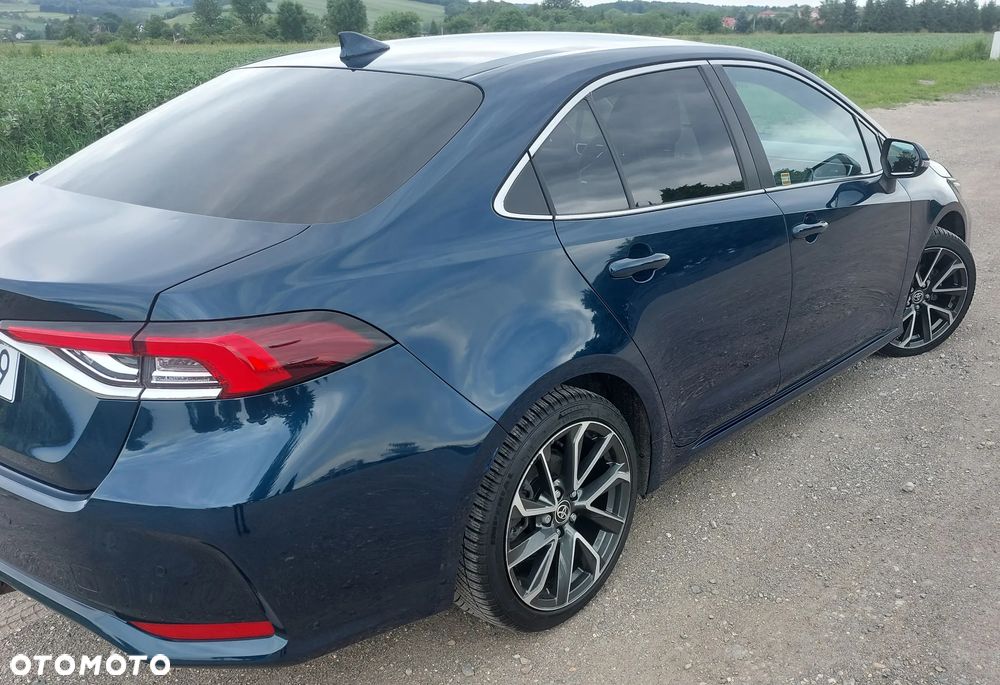 Toyota Corolla 1.8 Hybrid Executive - 13