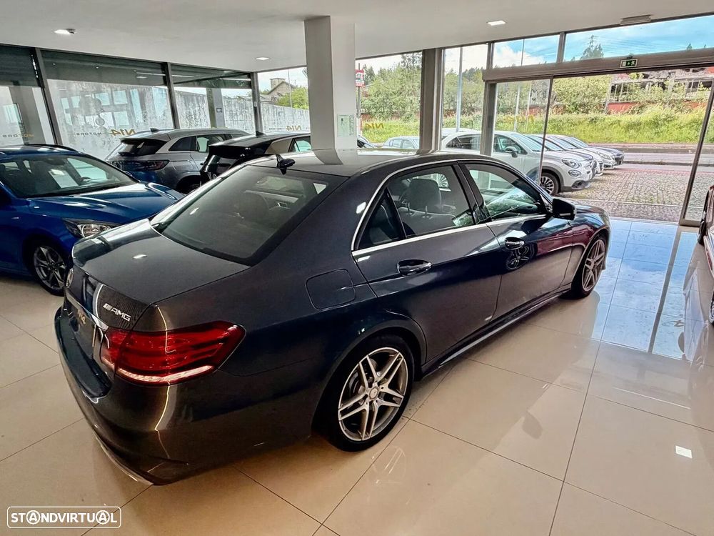 Mercedes-Benz E 300 Bluetec Hybrid Elegance - 4