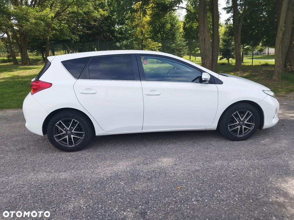 Toyota Auris - 3