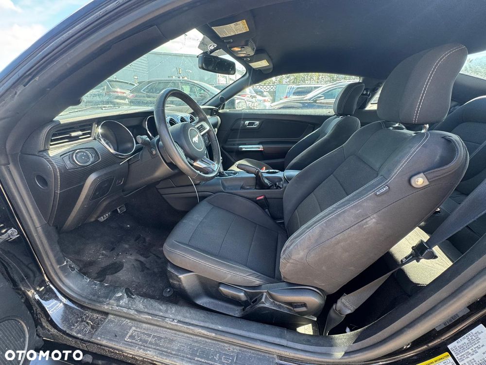 Ford Mustang 3.7 V6 - 11