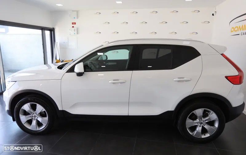 Volvo XC 40 2.0 D3 Momentum Plus - 3