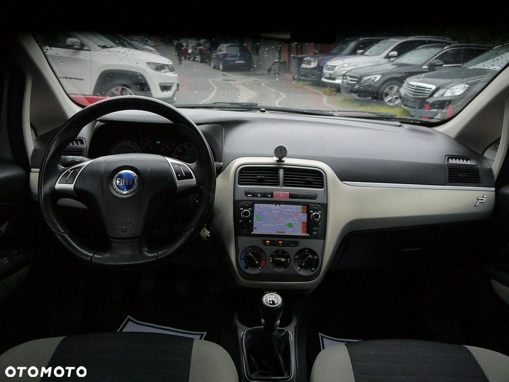 Fiat Grande Punto - 19