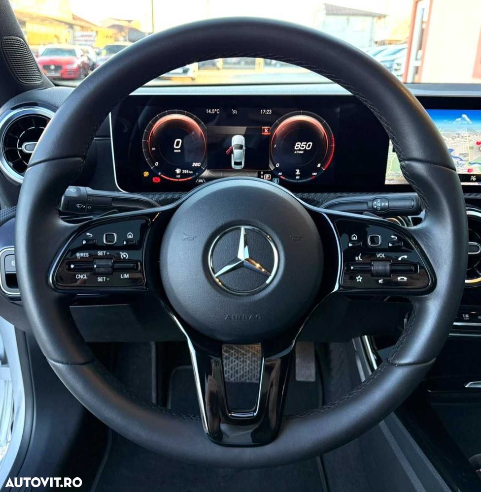 Mercedes-Benz A 180 - 23