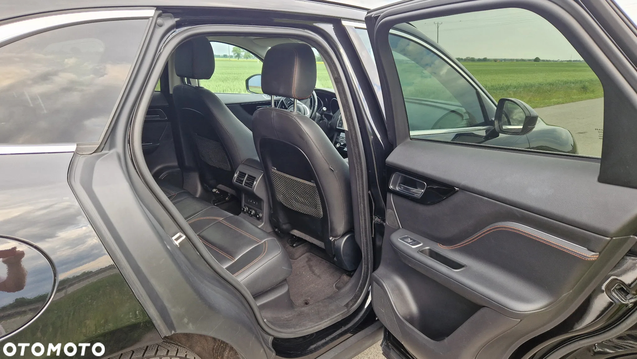 Jaguar F-Pace 2.0 i4D AWD Prestige - 13