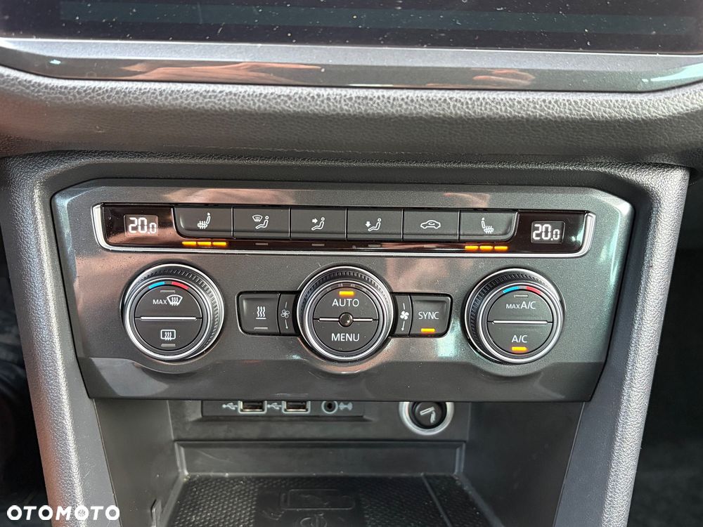 Volkswagen Tiguan 2.0 TDI SCR 4Motion (BlueMotion Techn.) DSG Highline - 19
