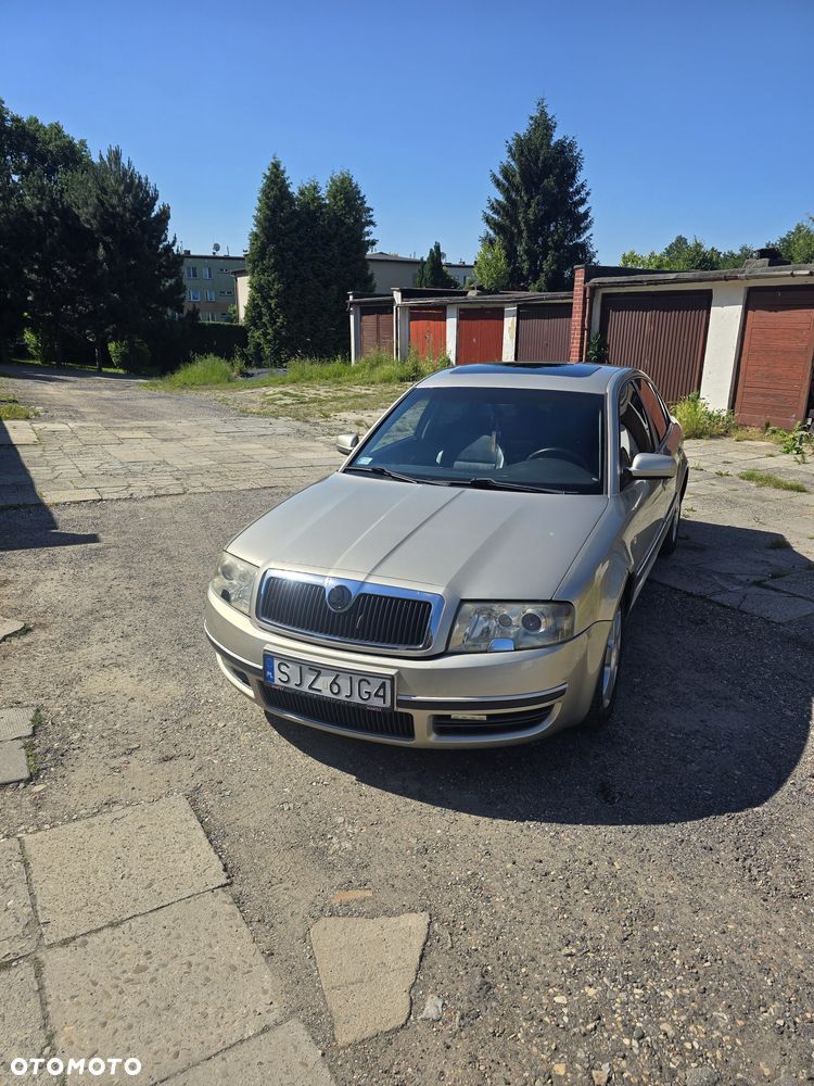 Skoda Superb - 1