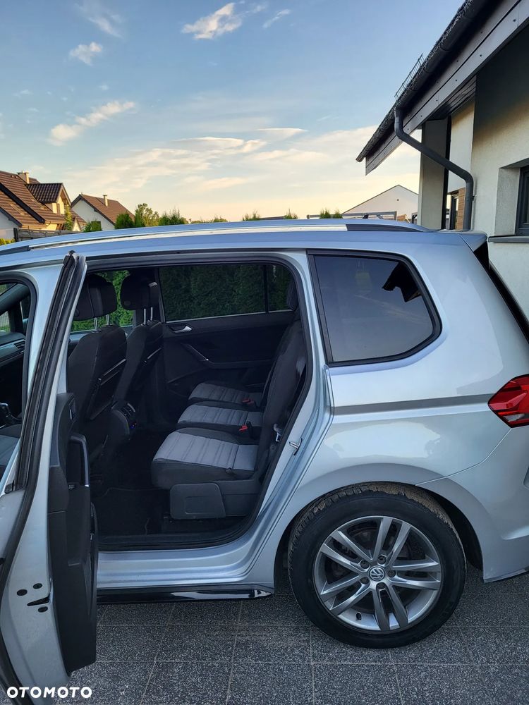 Volkswagen Touran - 5