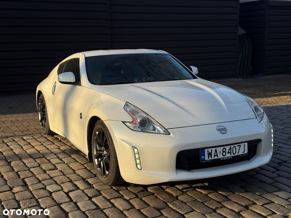 Nissan 370 Z - 2