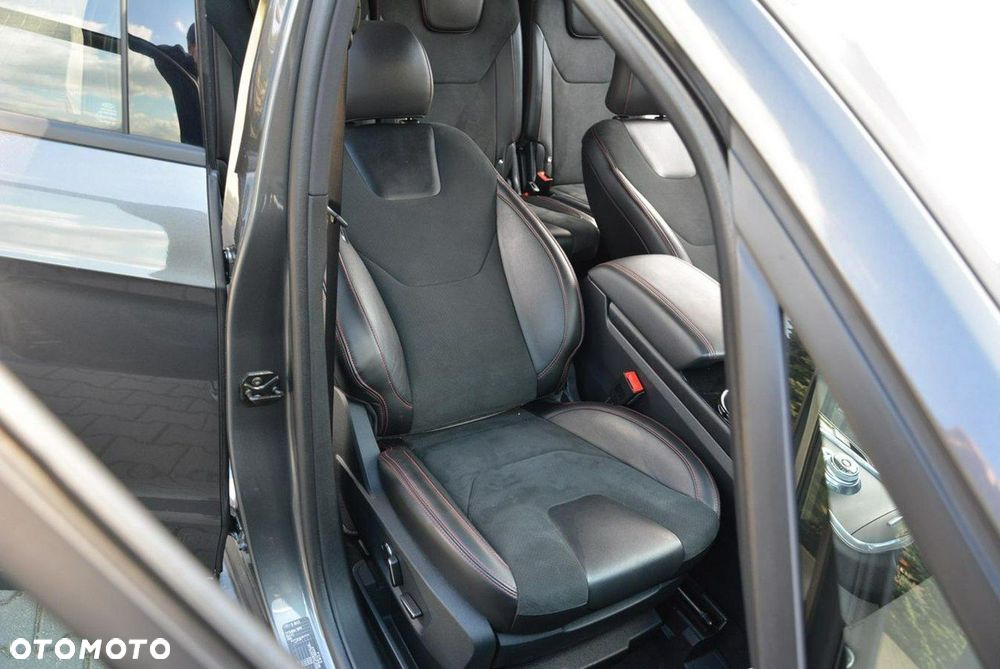 Ford S-Max - 19
