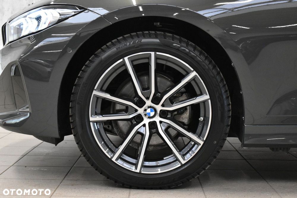 BMW Seria 3 320d xDrive mHEV - 7