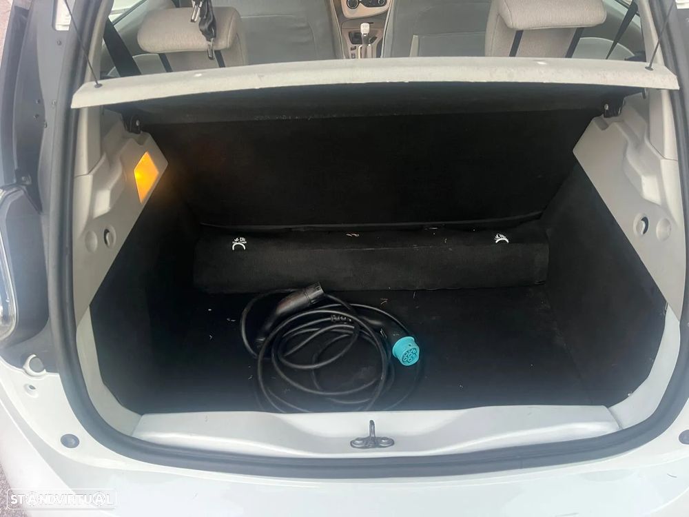 Renault Zoe (c/ Bateria) Life 40 Q90 - 9