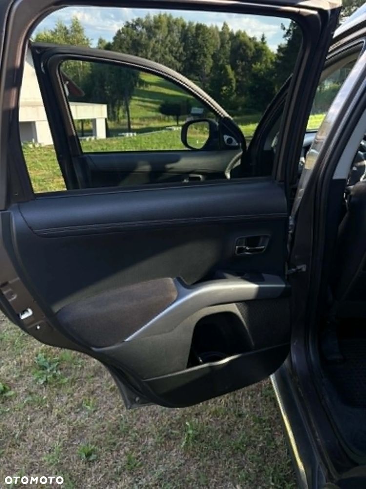 Mitsubishi Outlander 2.0 DID Intense - 9