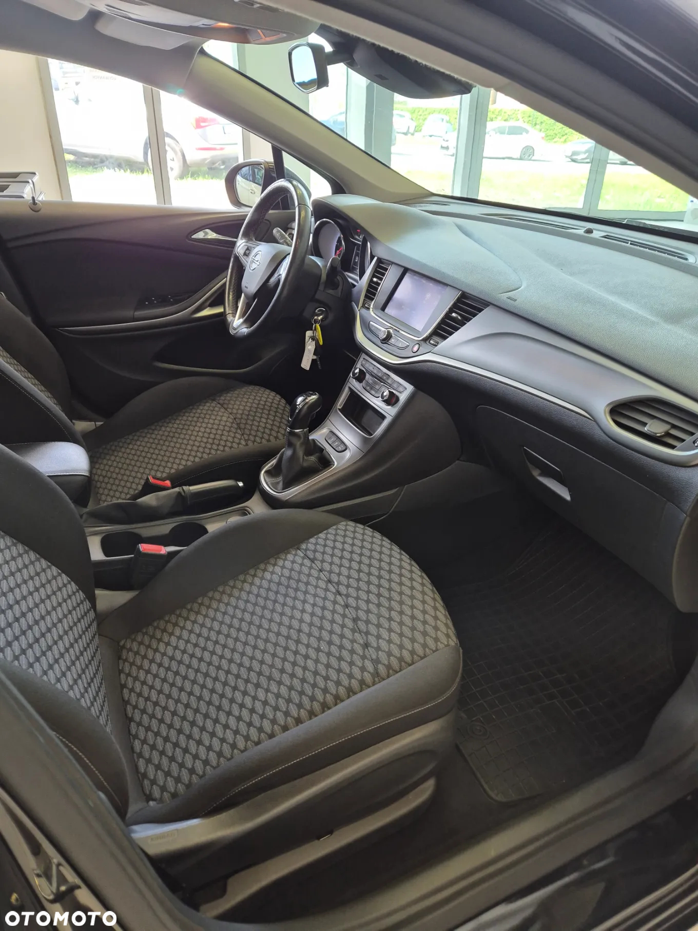 Opel Astra V 1.2 T Elegance S&S - 13