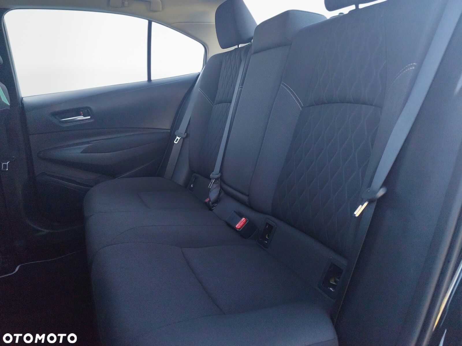 Toyota Corolla - 13