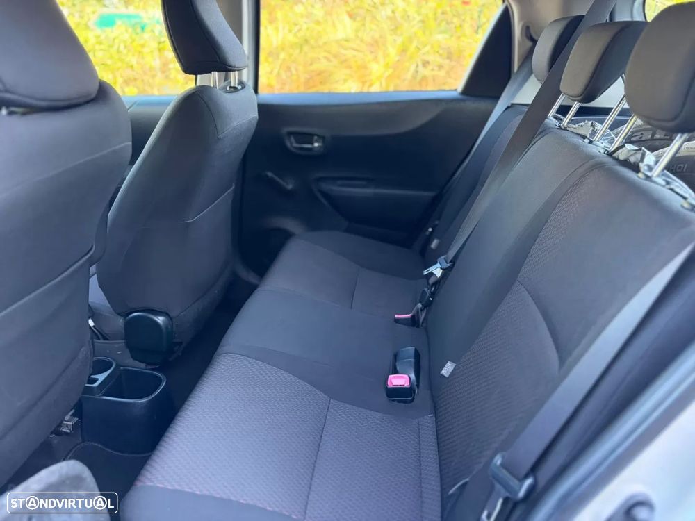 Toyota Yaris 1.33 VVT-i Sport CVT+Navi - 14