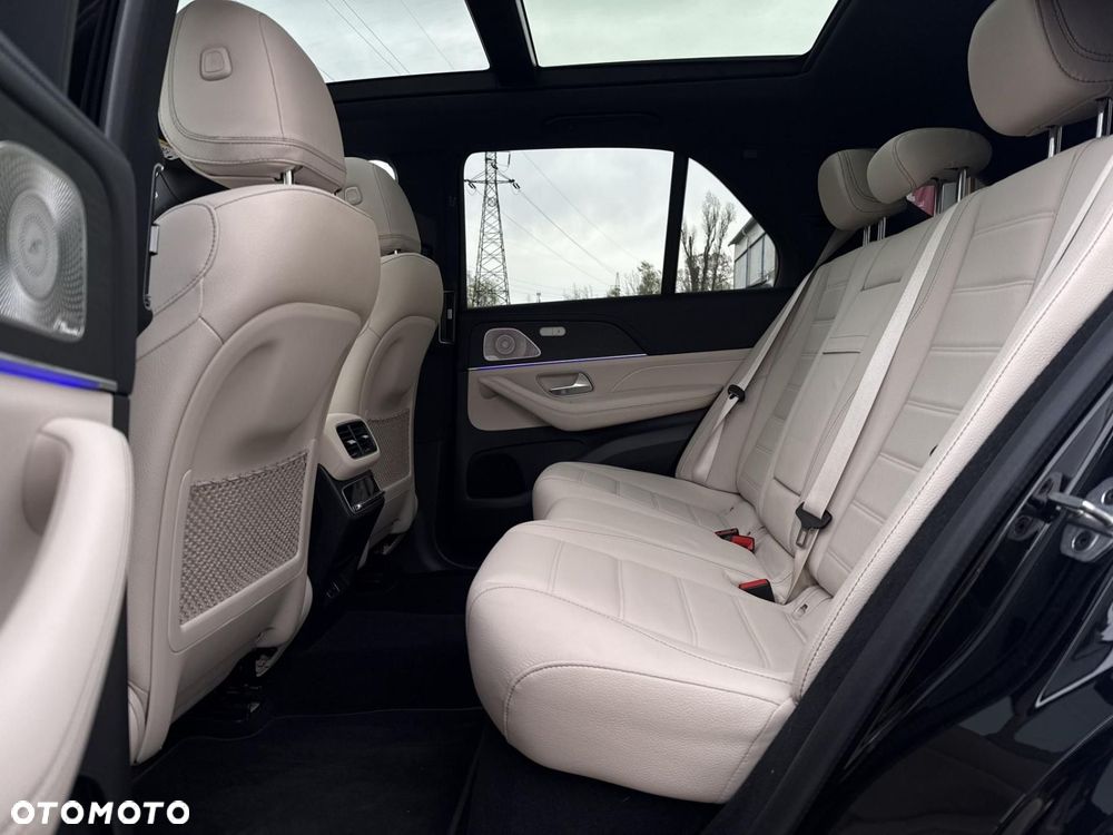 Mercedes-Benz GLE - 19