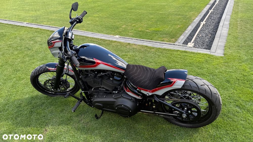 Harley-Davidson Softail Street Bob - 3