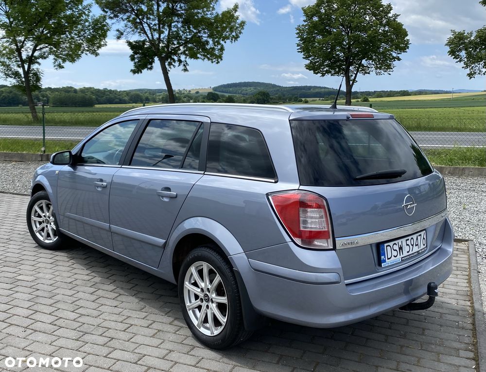 Opel Astra - 4