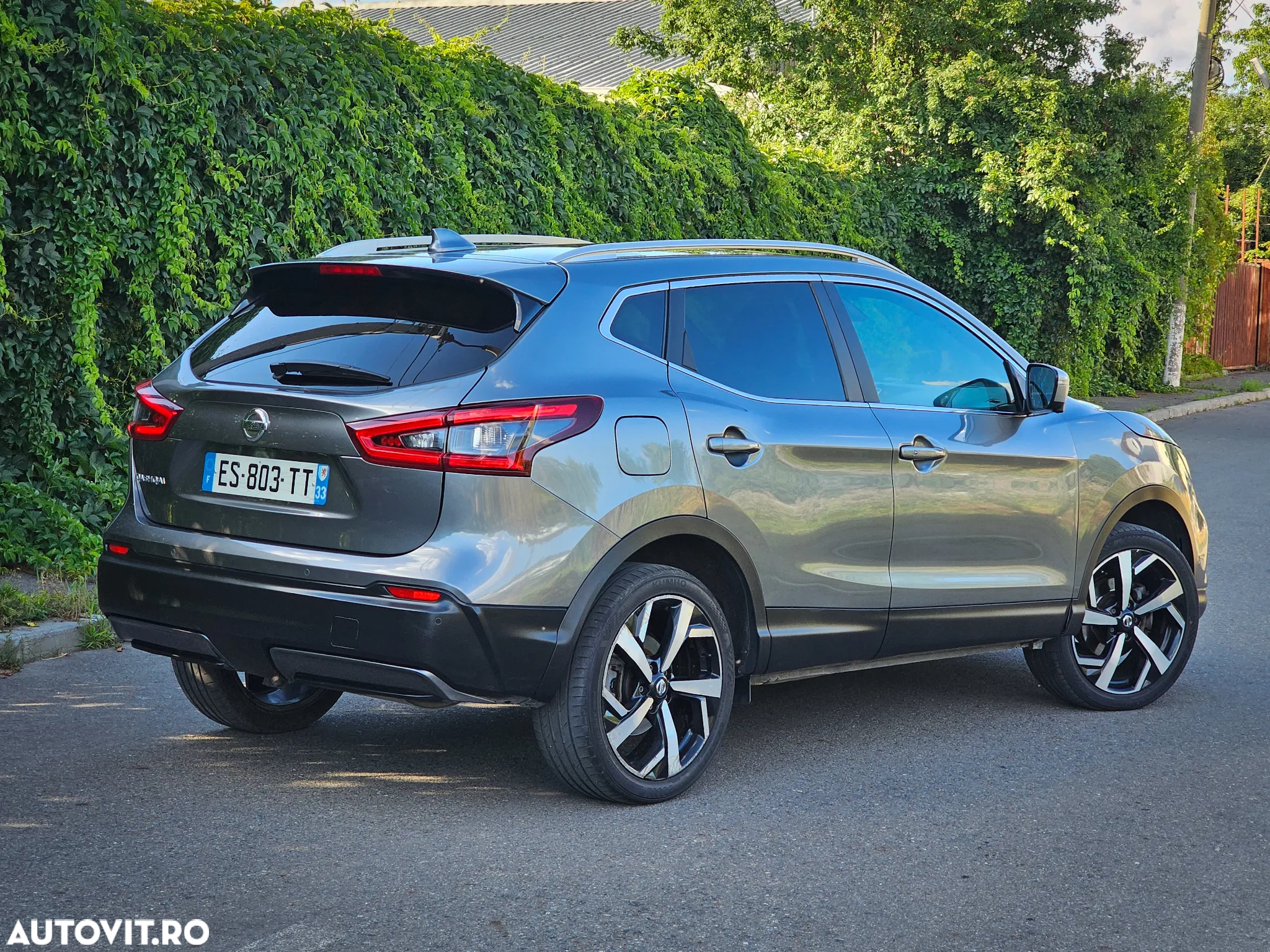 Nissan Qashqai 1.6 DCI Xtronic TEKNA+ - 10