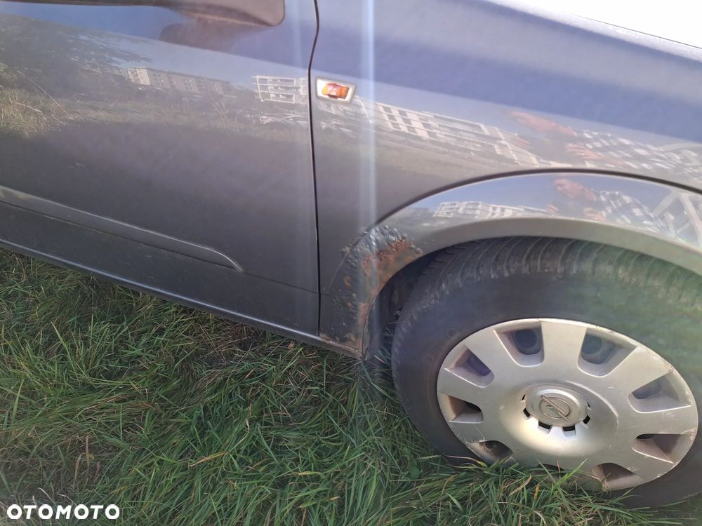 Opel Astra 2004 photo 4