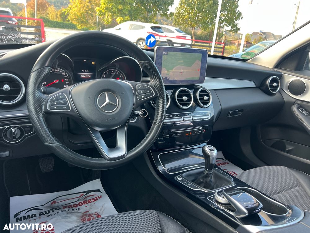 Mercedes-Benz C 180 - 23