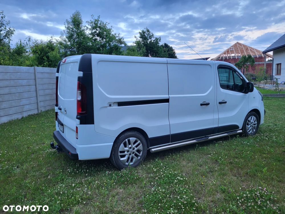 Opel Vivaro - 9