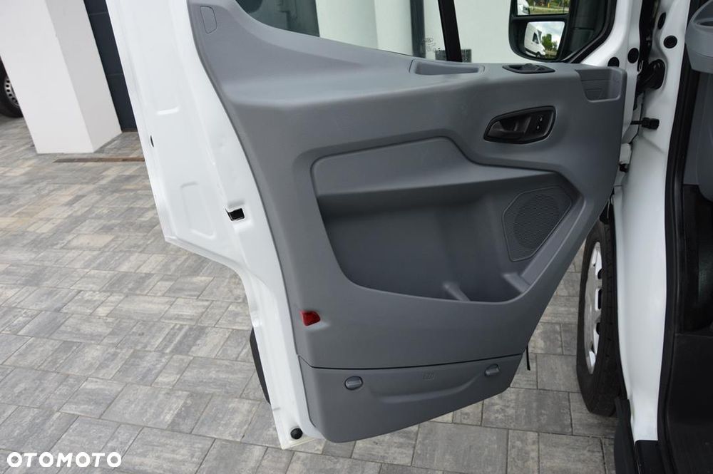 Ford Transit - 29