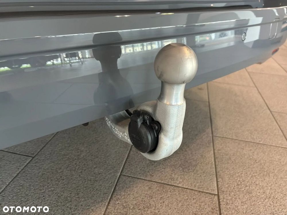 Volkswagen Multivan - 37