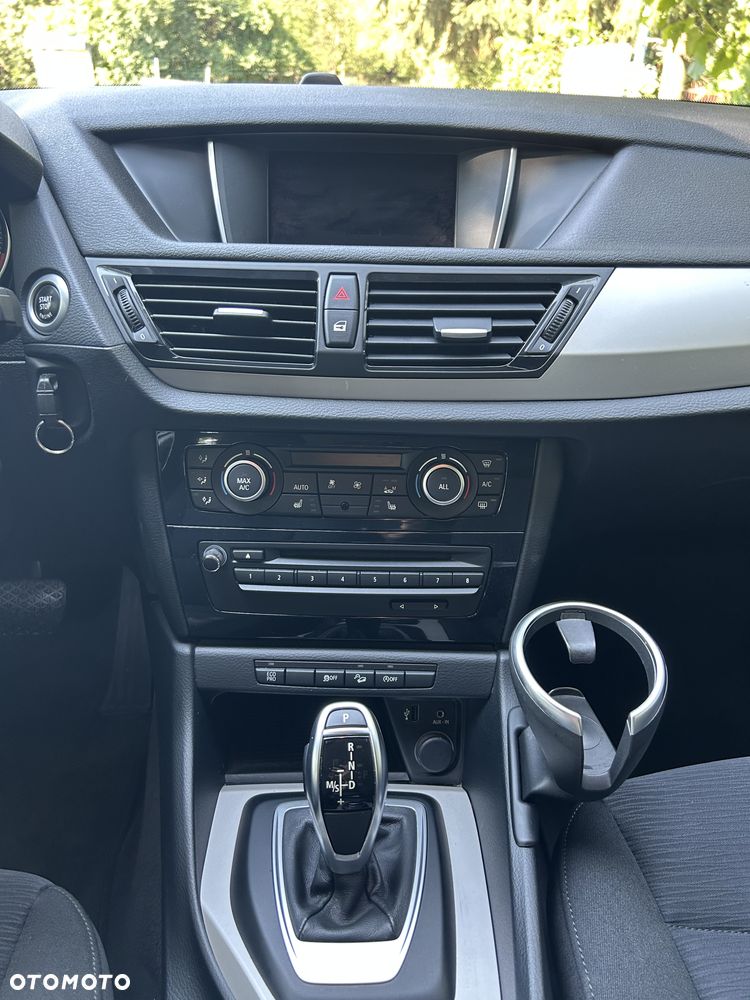 BMW X1 xDrive18d - 10