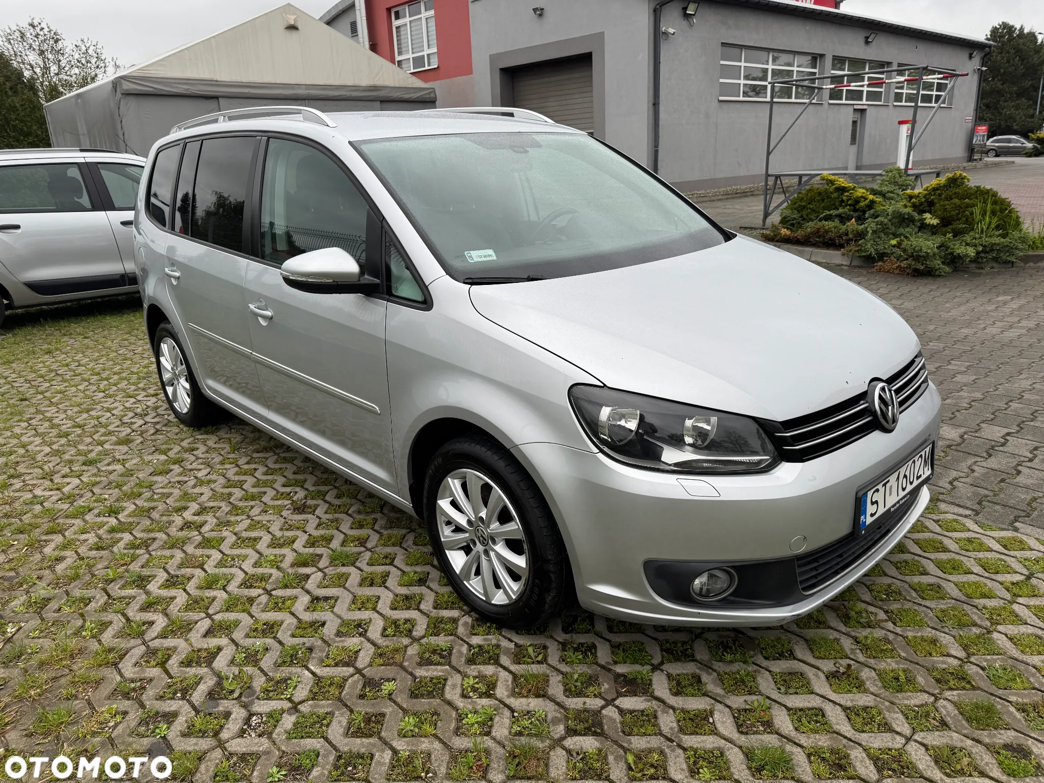 Volkswagen Touran 2.0 TDI DPF Highline - 4