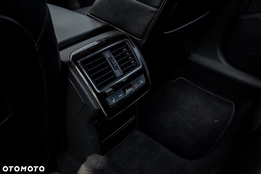 Skoda Superb 2.0 TDI 4x4 L&K DSG - 22