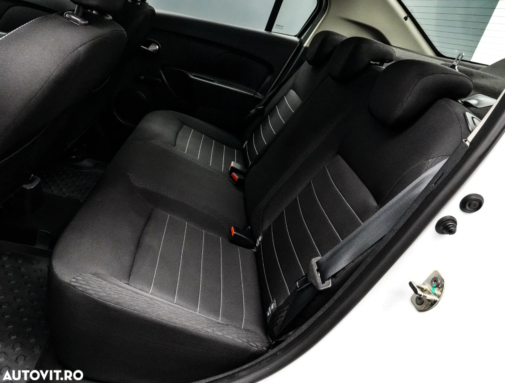 Dacia Logan 0.9 TCe Ambiance - 15